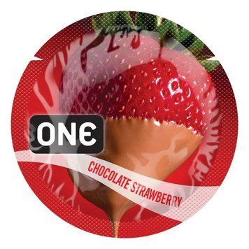 Ароматизований презерватив ONE FlavorWaves Chocolate Strawberry, 1 шт, запах полуниці та шоколаду SX0748 фото